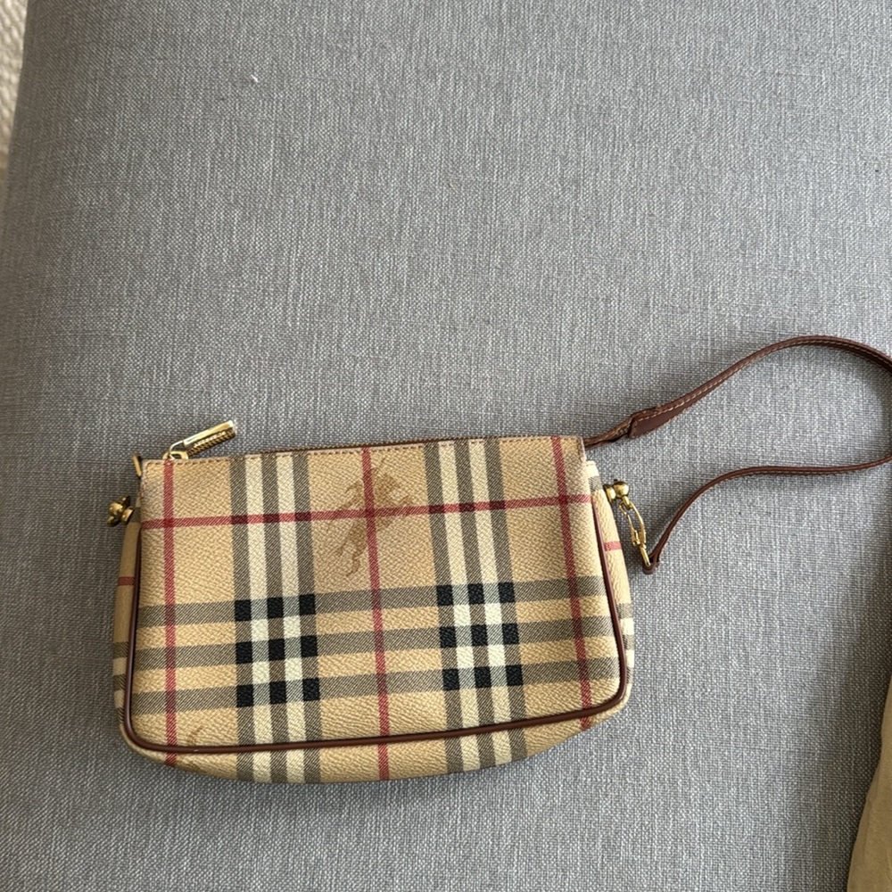 Burberry Authentic bag Beige and Black Plaid - Picture 6 of 8